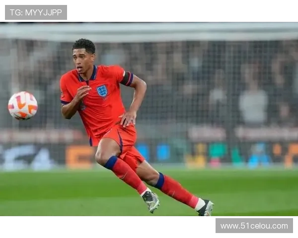 22岁足球明星崭露头角引发全球关注未来发展备受期待
